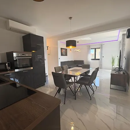 By The Sea - Vodice, Vodice - 24956 *